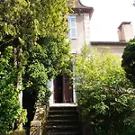 Le 7 Des Tonneliers Bed & Breakfast 4*