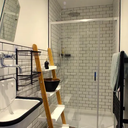 Le 7 Des Tonneliers Bed and Breakfast Castelfranc