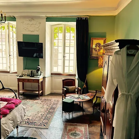 Le 7 Des Tonneliers Bed and Breakfast 4*