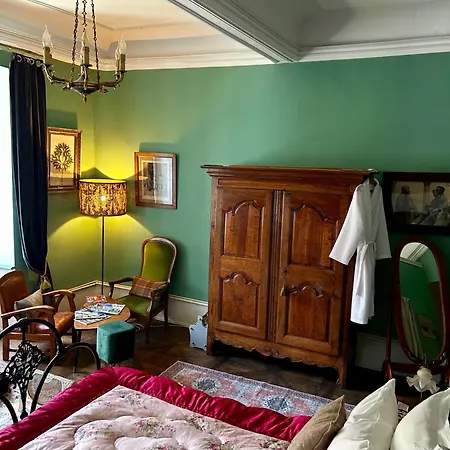 Le 7 Des Tonneliers Bed and Breakfast 4*