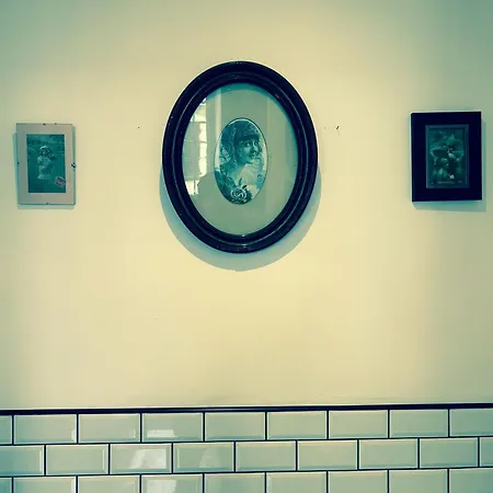 Bed and Breakfast Le 7 Des Tonneliers 4*