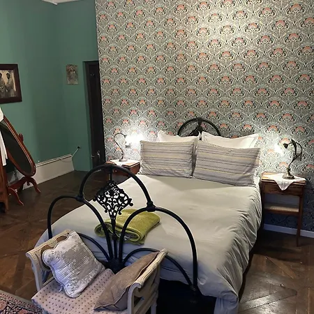 Le 7 Des Tonneliers Bed and Breakfast 4*