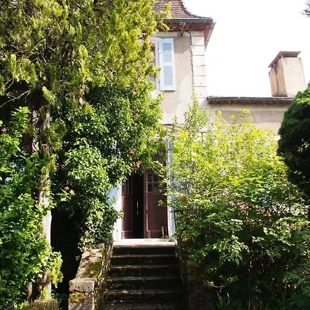 Le 7 Des Tonneliers Bed & Breakfast *